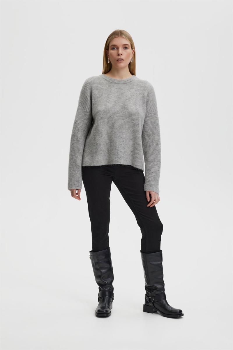 Alphagz Rundhals Sweater i Lys Grå Melange - Tilbud!
