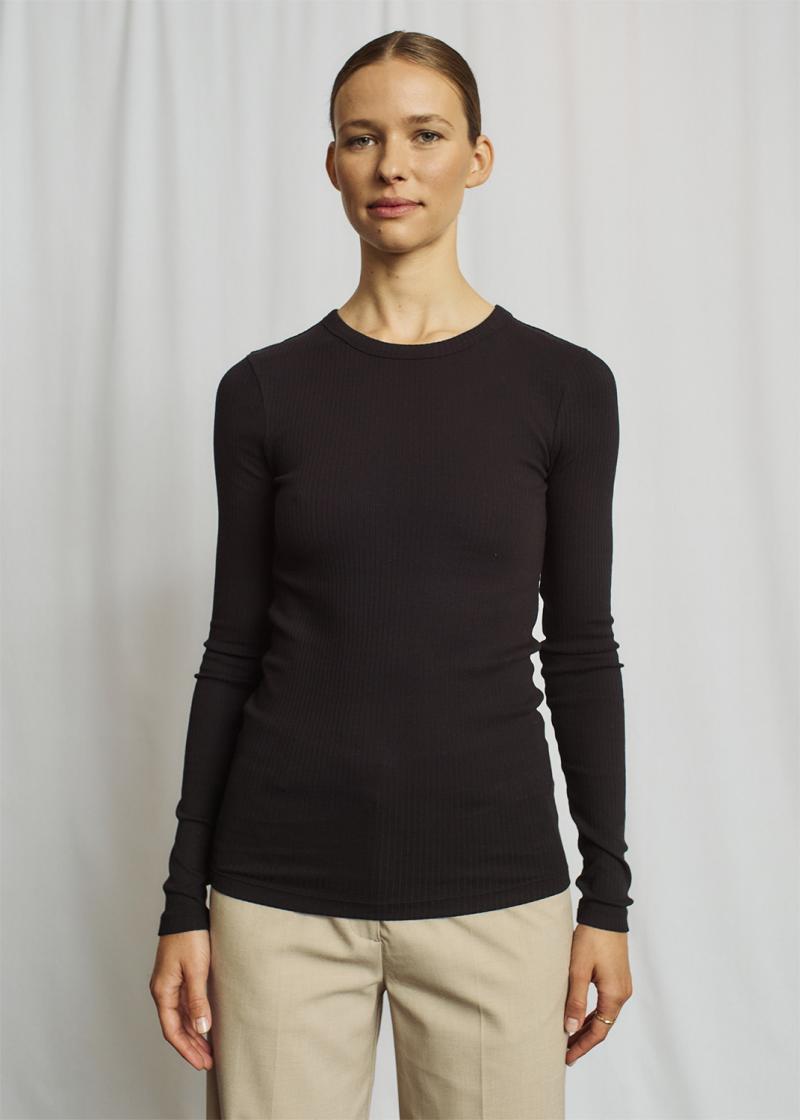BS Margrethe Top i Sort - Black Friday Tilbud!